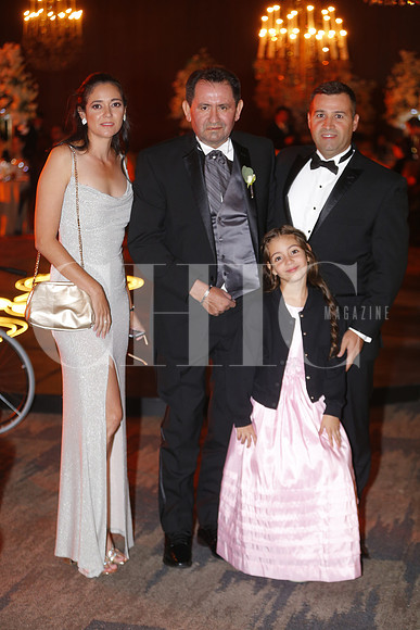 Liza Gauto, Ovidio Gonzalez, Ariel Mendez y Leira Mendez 4