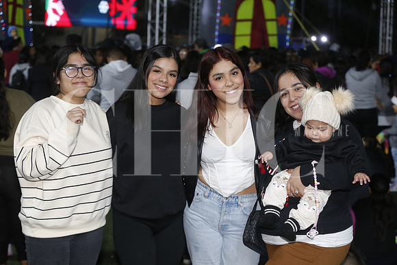 Sara García, Gaby Gonzalez, Allison García, Anel Gonzalez y Lía Gonzalez 4