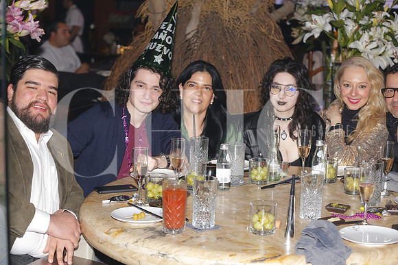 Ulises de la Garza, Jorge Urencio, Maru Urencio, Valeria Urencio, Nancy Guzman y Jorge Urencio 5