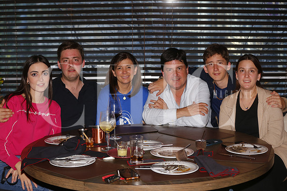Jackie Garza, Salvador Gonzalez, Martha Mendez de Gonzalez, Salvador Gonzalez, Diego Gonzalez y Dany Gonzalez 2