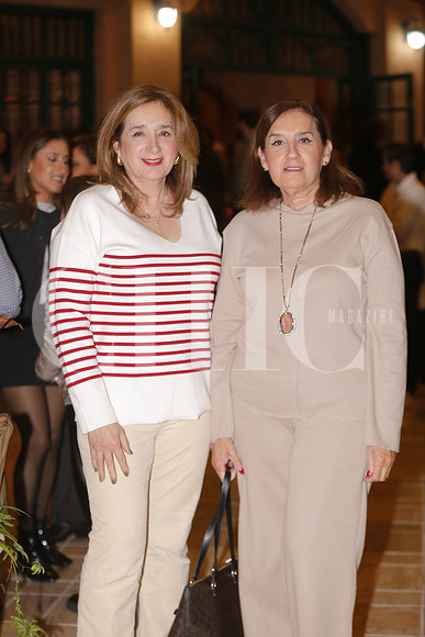 Laura Canales y Lourdes Canales 1