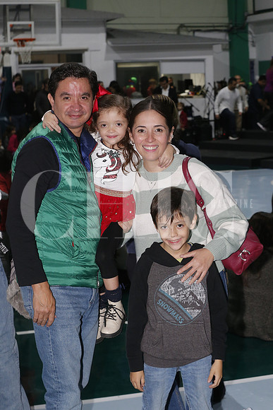 Oliver Gomez, Becka Gomez, Catalina de la Torre y Bernardo Gomez 2