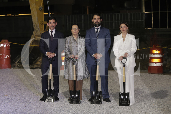 Marco Garza Mercado, Rosa Linda Mercado, Benjamin Garza Mercado y Valentina Garza Mercado 8