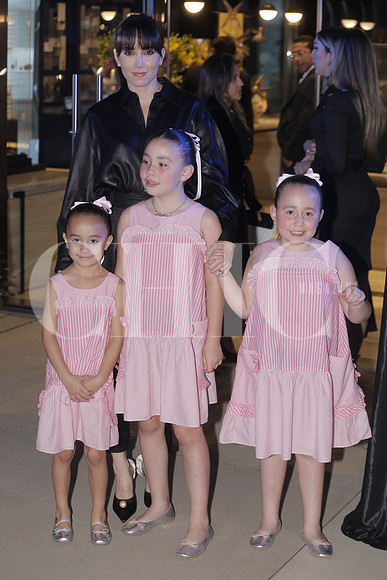 Michelle Romo, Massima Garza Romo, Mika Garza Romo y Carlota Garza Romo 5