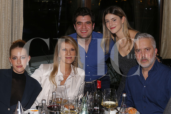 Eugenia Gonzalez Ballesteros,  David Gonzalez Ballesteros, Maru Garcia Noriega, Ivana Gonzalez Ballesteros y Ernesto Medina 2