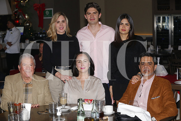 Claudia Del Toro, Leo Villar, Valeria Villar, Leopoldo del Toro, Cuki del Toro y Leonardo Villar 2