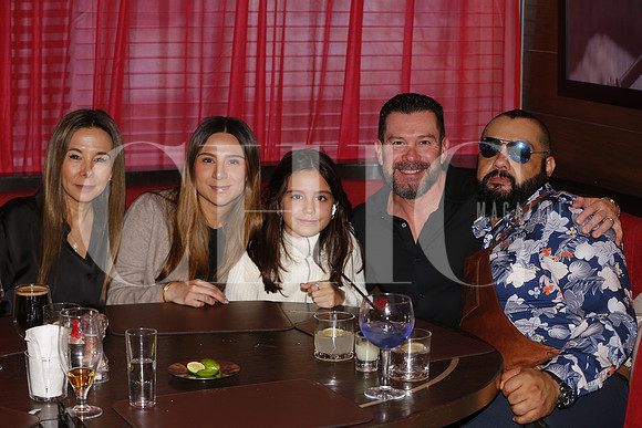 Blanca Valdez, Sara Gaytan, Valentina Gaytan, Juan Gaytan y Machete 4