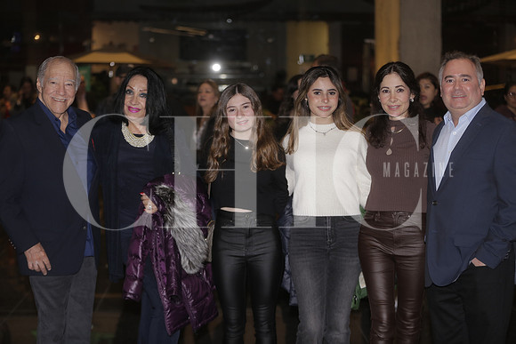Salvador Robles, Tere Gonzalez, Brittany Gracian, Stephanie Gracian, Tere Robles y Manuel Gracian 2