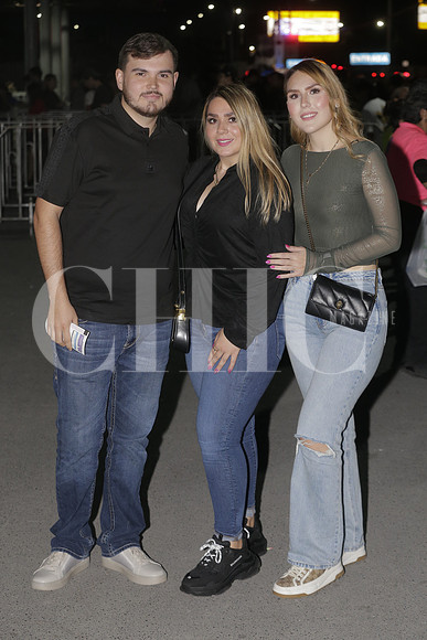 Fabian Soberon, Cindy Briz y Adriana Briz 2