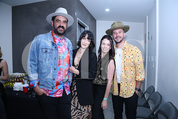 Mauricio Sánchez, Priscila Orfanos, Gladys Santibáñez de Llantada y Nacho Llantada