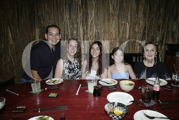 (azia) Juan García, Adriana Elizondo, Elisa García, Ana Catalina García y Adriana Sánchez