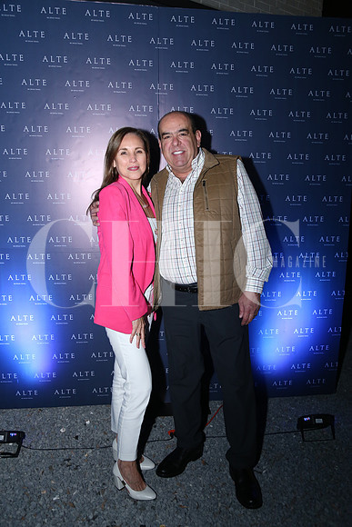 Lorena Medellin y Salvador Charur