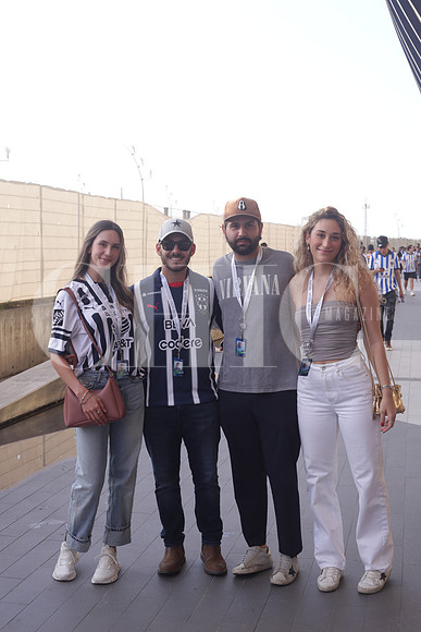 Alejandra Sosa, Manuel Flores, Emilio Magaña y Andrea Saldaña 1