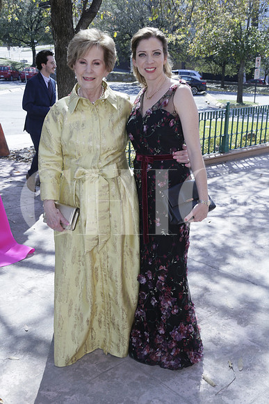 Julia de la Garza de Ibarra y Catalina de Ibarra (2)