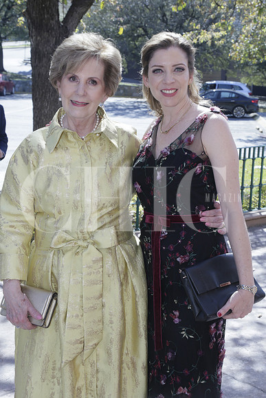 Julia de la Garza de Ibarra y Catalina de Ibarra