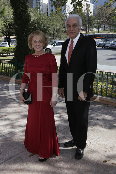 Verónica Méndez de Ramón y Antonio Ramón (3)