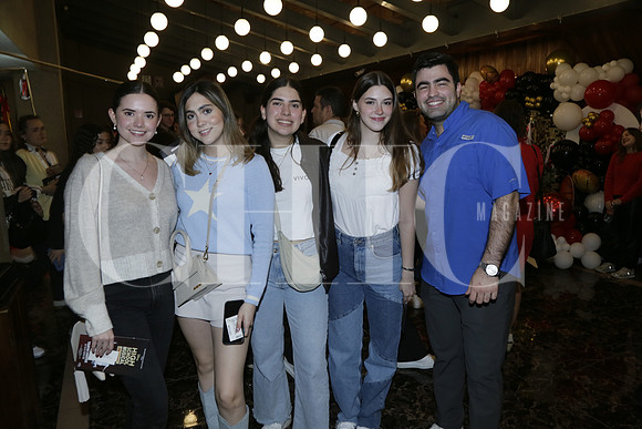 Ana Sofia Huerta, María Fernanda Elizondo, Dana Salazar, Lorena Zapata y José Humberto López