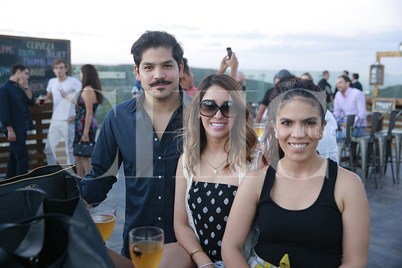 Alejandro Mart°nez, Evelyn Fuller y Mariana Larra§aga (3)