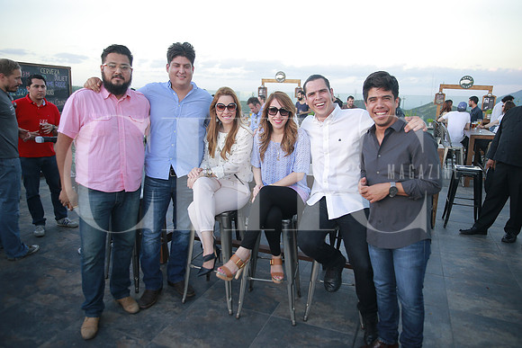 Alberto Herrera, Alejandro GutiÇrrez, Clara Villarreal, Ana Luc°a Ruiz, Chuy Elizondo y Efrain Larra§aga (4)