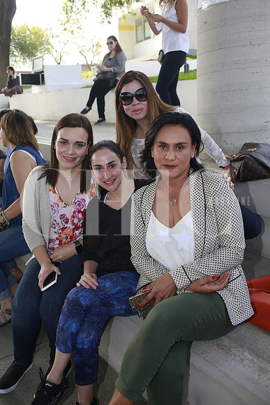 Adriana de Treviño, Dunia Guzman de Charur, Mercedes de Garcia y Mayte Morello