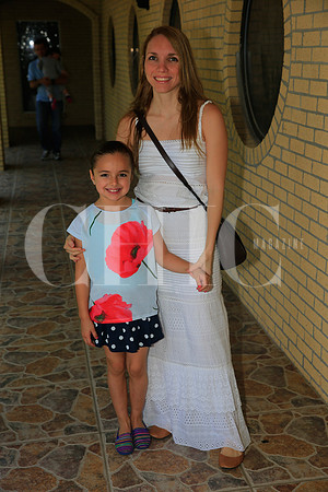 Matilde Garza y Annie Hinojosa de Garza
