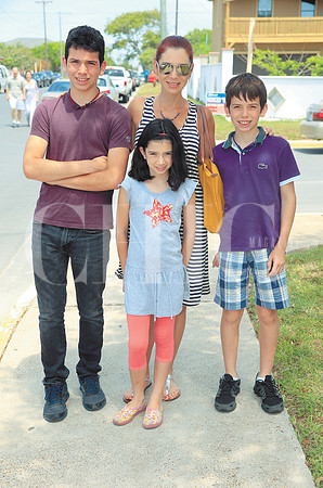 Juan Pablo González, Paloma González, Samantha Mattei de González y  Tomás González (1)