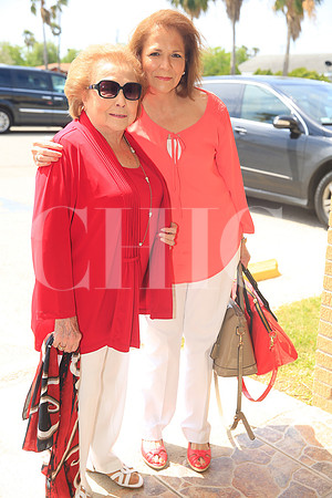 Juanita Treviño y Blanca de la Garza