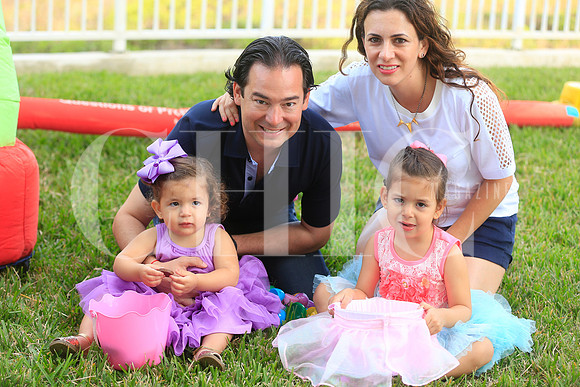 Alana Garza, Javier Garza, Michelle Andonie de Garza y Emilia Garza (3)