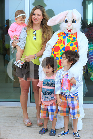 Aranza Yarte, Vicky Zambrano de Yarte, Martell Yarte, Alessio Yarte y Rodrigo Yarte