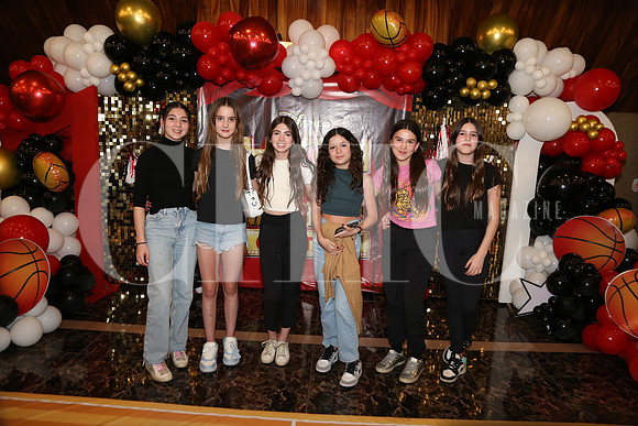 Eugenia Salas, Uma García, Daniela Cantú, María Lankenau, Ana Fer Chávez y Loretta Miselen 1