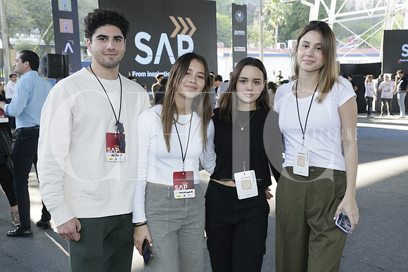Héctor Padrón, America Rodrígez y Carolina Decrescenzo y Alexa Vizconti