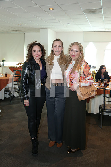 Liliana de Castro, Verónica Gracia y Sandra Guzmán 1