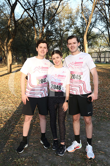 Alberto Cavazos, Carol Cavazos y Aldo Cavazos