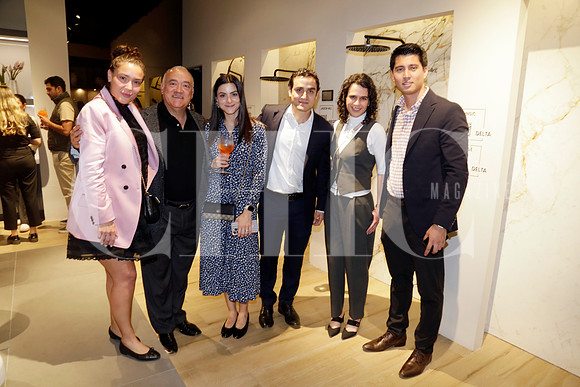 Gaby De la Garza, Luis De la Garza, Alejandra De la Garza, Daniel De la Garza, Malamati Gantonas e Iván Dávila (3)