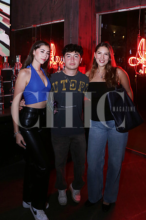 Regina Valenzuela, Leonardo Tovar y Mariana Castillo 1