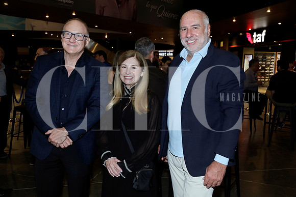 Abraham Cleyman, Alexandra Velez y Alain Dos Santos