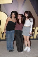 Barbara Hernandez, Tina Vidrio y Yein Lee 3