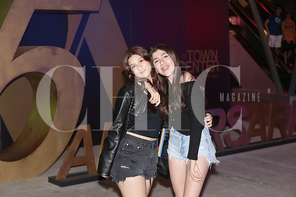 Lizza Molina y Valeria Arechiga 1