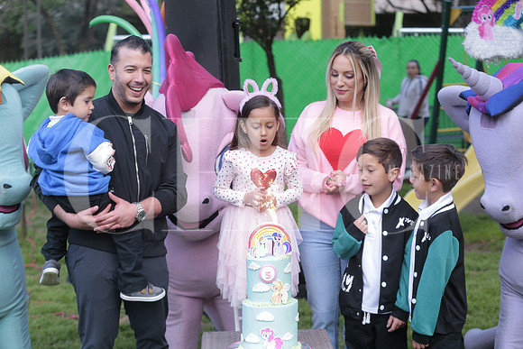 Piñata de Milena Perez Salinas 74