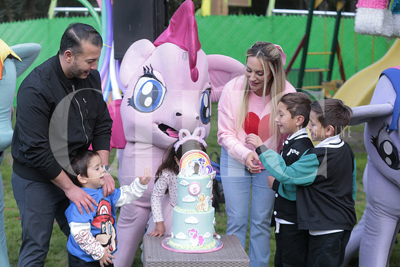 Piñata de Milena Perez Salinas 80