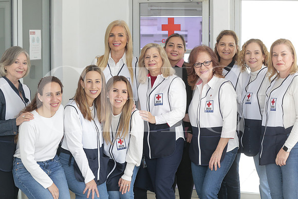 Irma Luz Welsch, Gaby Atille, Ana Paula Garza, Judith ELizondo, Vero Lepeley, Sandra Leal, Gabriela Guevara, Nelva Ramirez, Ana Quiroga, Claudia Lozano y Eloisa Lozano 2