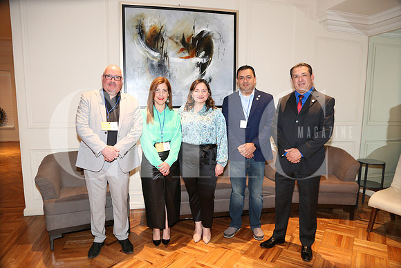 Jorge Peña, Cristina Montemayor, Blanca Torres, Gilberto Almaguer y Federico Rodríguez 0