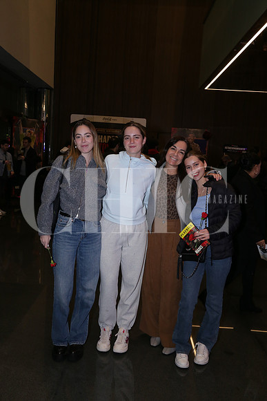 Valentina Velásco, Victoria Velásco, Mónica Fuentes y Samantha de los Santos 2