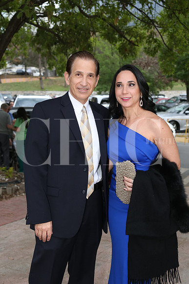Antonio Kalifa y Laura Valdes 1