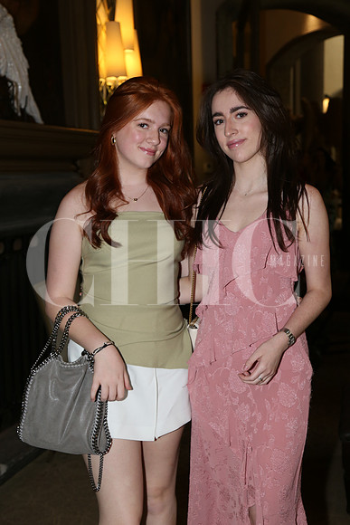 Maya Skutsch y Emma Skutsch1