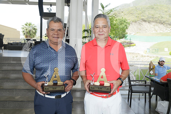 Luis Sobrevilla y Víctor Mejia (2)