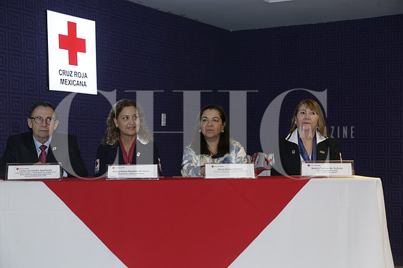 Carlos Fernández, María Nelva Ramírez, Gloria Bazán y Beatriz Salinas de Guitron (2)