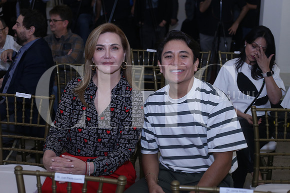 Marcela de Luna y Jonathan Montemayor