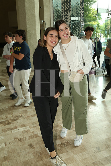 Alma Torres y Nadya Yamallel 1