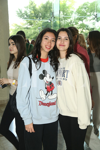 Andrea González y Ferka Calderoni 0